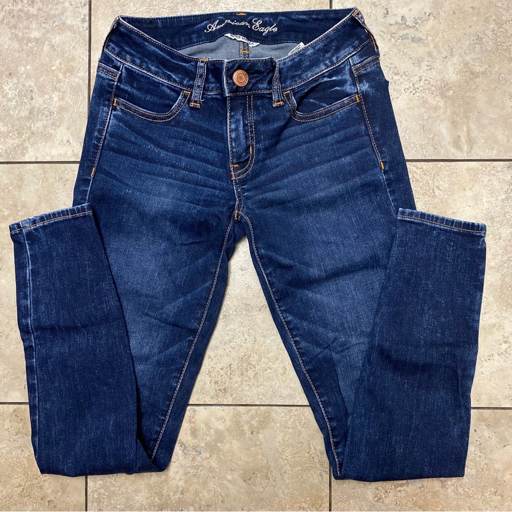 American Eagle Size 2 Super Stretch Jeggings